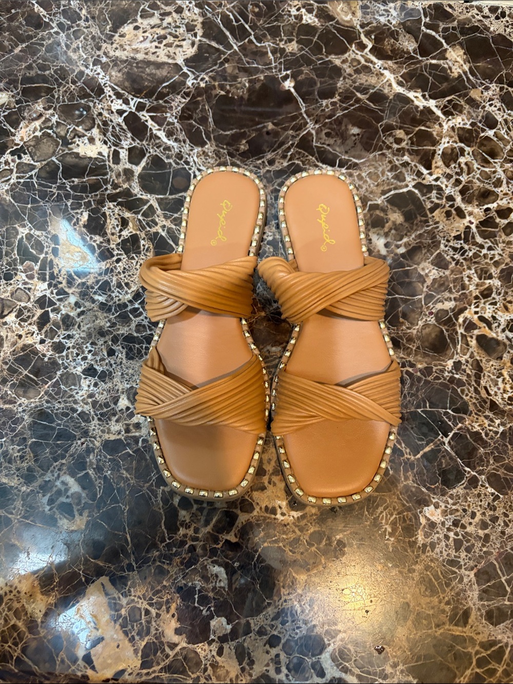 Qupid Women's Tan Crisscross Slide Sandals. NWOT.  SIZE 7